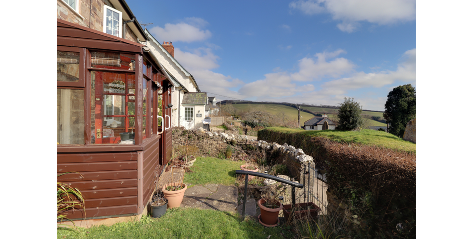 For sale for the first time in over 70 years, this exciting and rare opportunity to purchase a detached 3 bedroom character cottage located right in the heart of the pretty Exmoor village of Brompton Regis now requiring modernisation offers fantastic far reaching countryside views, large rear garden and stone outbuildings. You really have to view to fully appreciate what this wonderful unique home offers