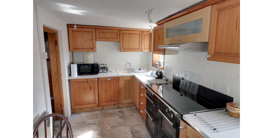 2 bedroom detached cottage