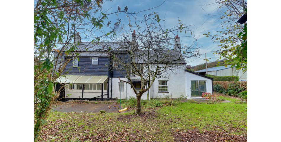 Charming characterful cottage in need of modernisation and updating enjoying delightful views and locate in a semi-rural location