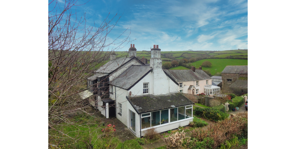 Charming characterful cottage in need of modernisation and updating enjoying delightful views and locate in a semi-rural location