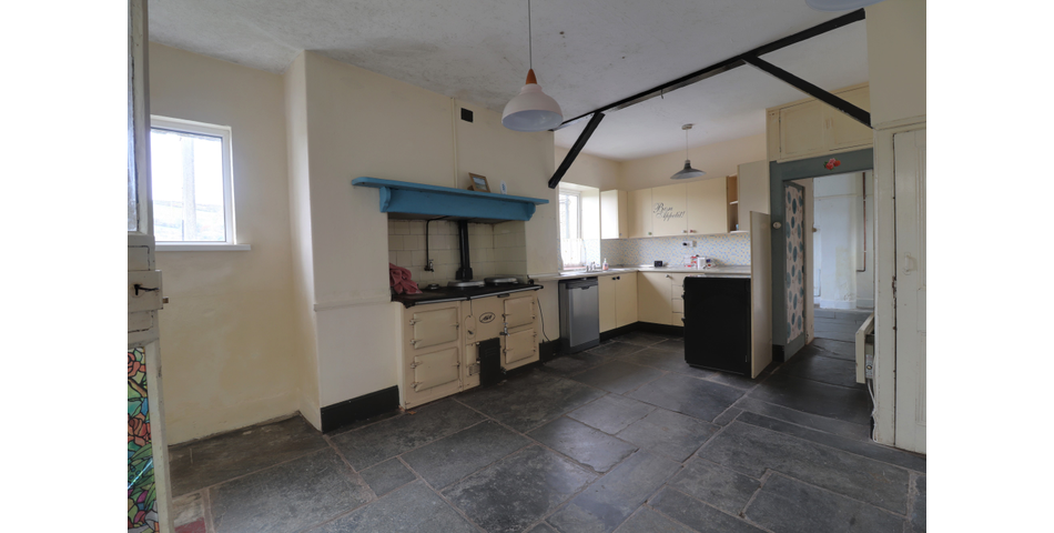 Charming characterful cottage in need of modernisation and updating enjoying delightful views and locate in a semi-rural location