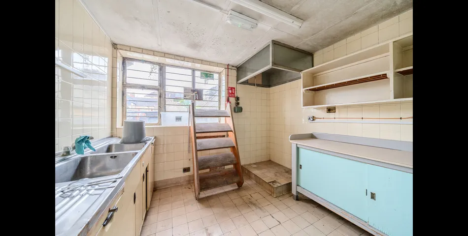 Exciting Town Centre Development Opportunity — Flexible Use Potential & Auction Sale