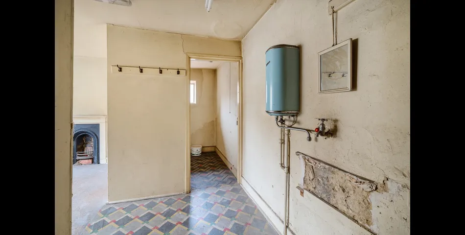 Exciting Town Centre Development Opportunity — Flexible Use Potential & Auction Sale