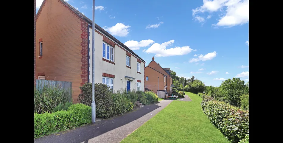 37 Morton Drive, Torrington, Devon, EX38 7AS