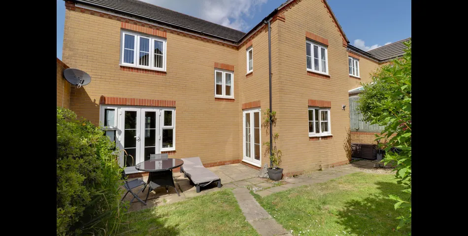 37 Morton Drive, Torrington, Devon, EX38 7AS