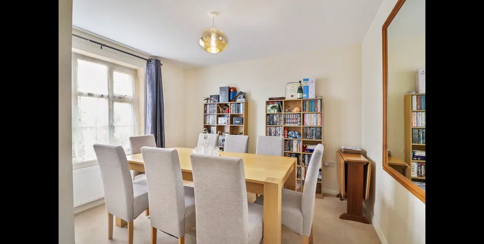 37 Morton Drive, Torrington, Devon, EX38 7AS