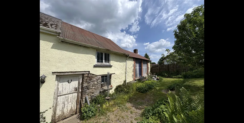 Fair View, East Knowstone, South Molton. Devon, EX36 4DZ