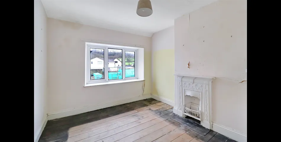 Village Location on the Edge of the Exmoor National Park 3 BedroomsPretty Garden and Parking In Need of Modernisation