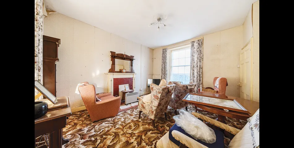 DETACHED GRADE II FARMHOUSE WITH BARNS AND PADDOCK OFFERING IMMENSE POTENTIAL