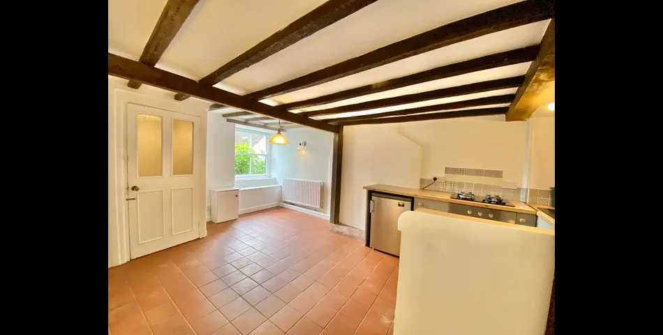 A charming characterful cottage located just 100 metres from the picturesque harbour