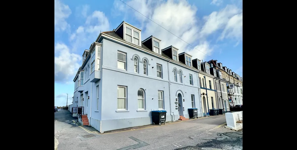 Flat 7, Rockcliffe Court, Ilfracombe, EX34 9BU