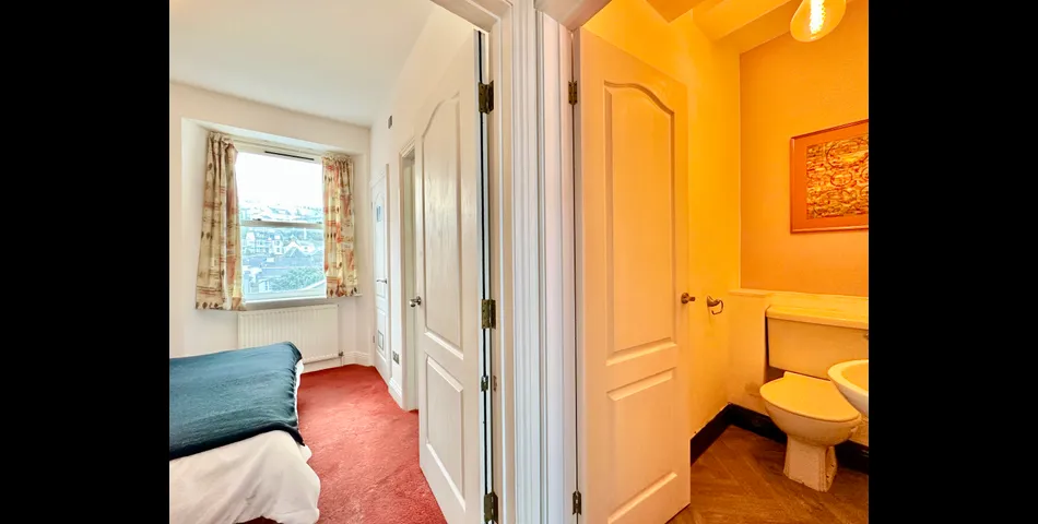 Flat 7, Rockcliffe Court, Ilfracombe, EX34 9BU