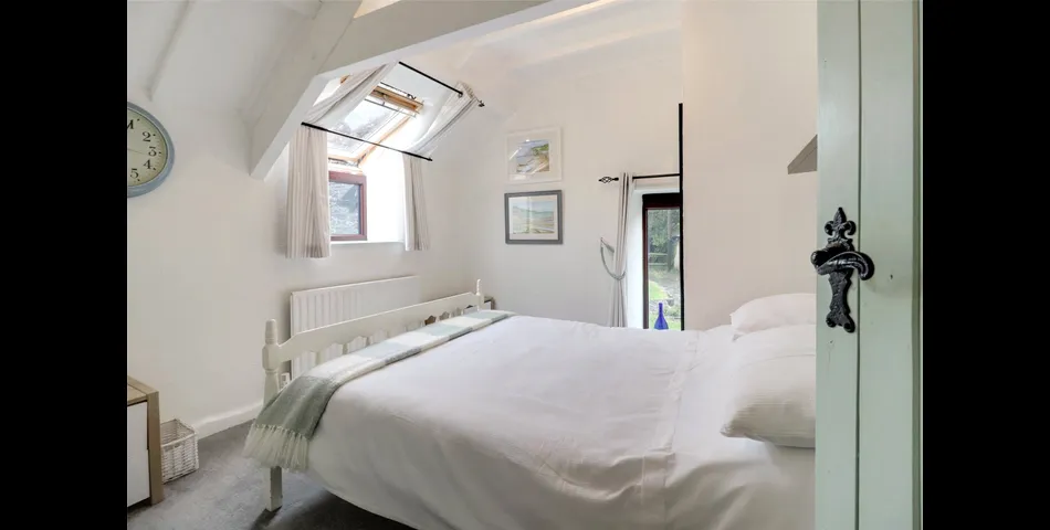 TWO BEDROOM HOLIDAY HOME IN WOOLSERY, NORTH DEVON ONLY 4 MILES FROM THE COAST - IDEAL 2ND HOME OR HOLIDAY LET