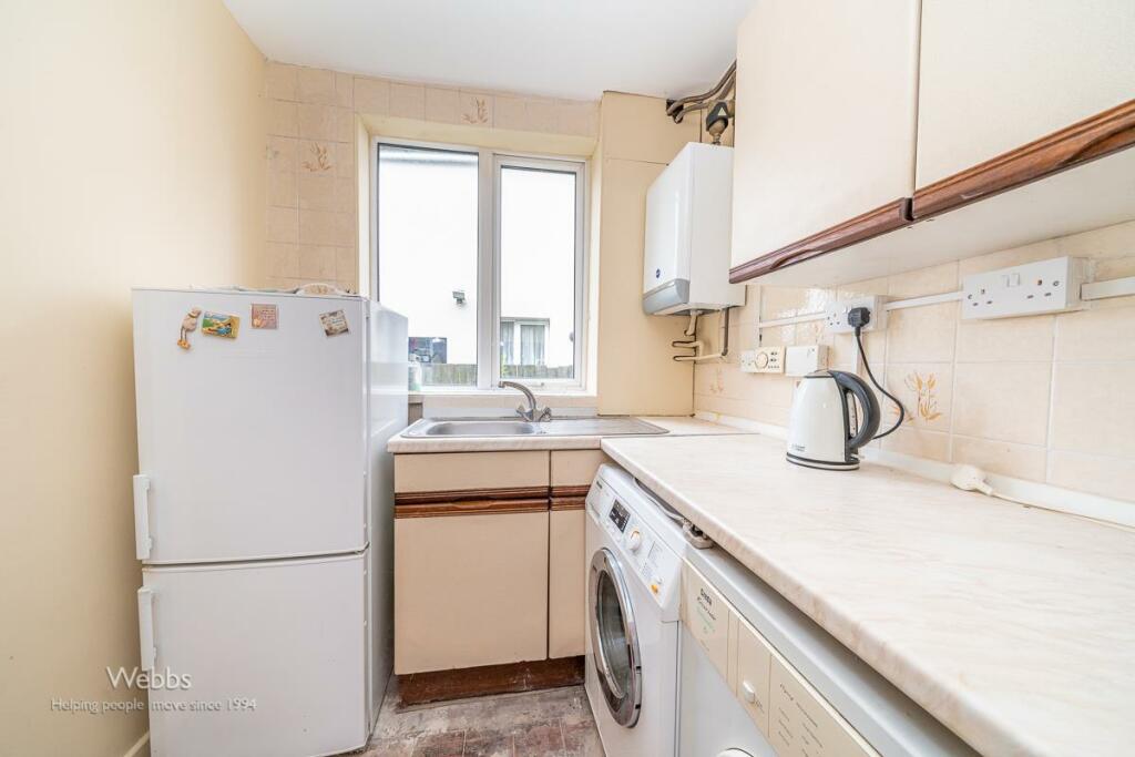 3 bed Semi-Detached