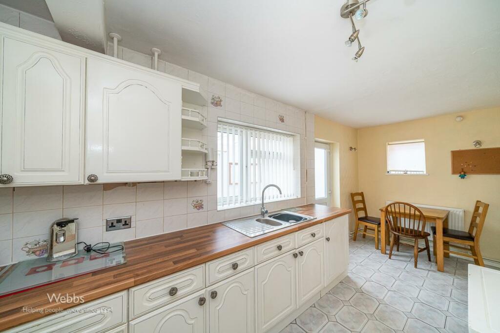 3 bed Semi-Detached