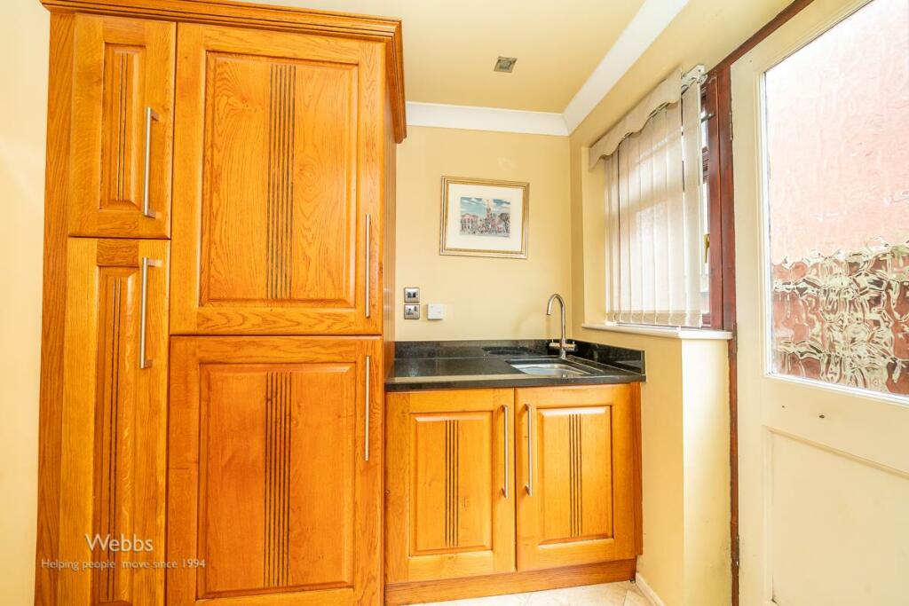 4 bed Detached