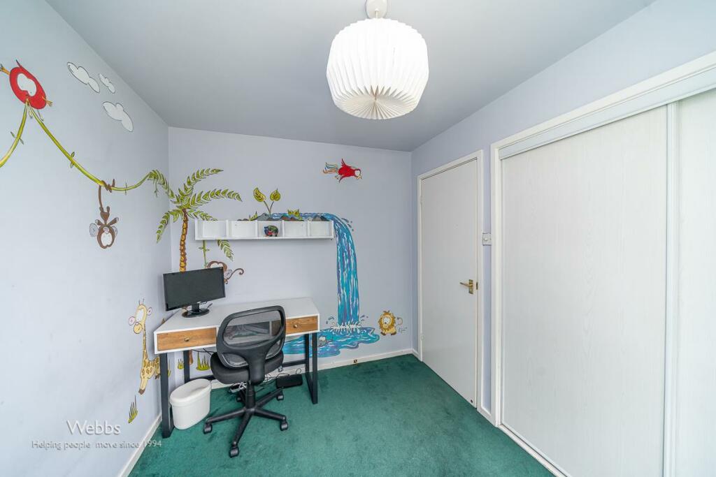 4 bed Detached