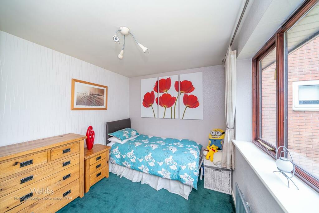 4 bed Detached