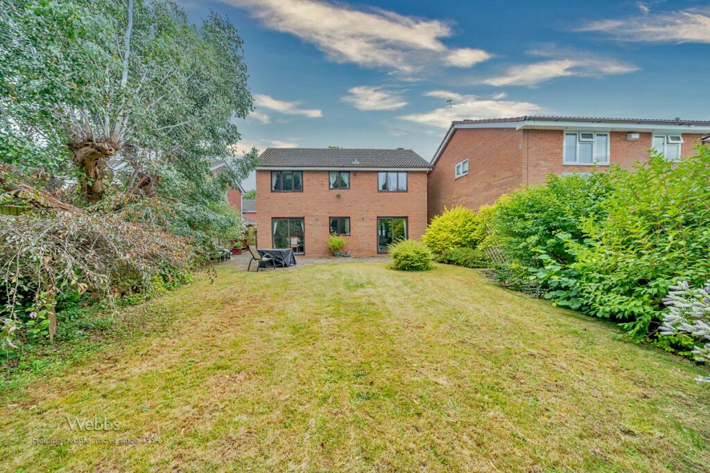4 bed Detached