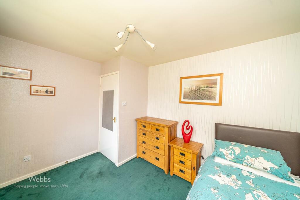 4 bed Detached