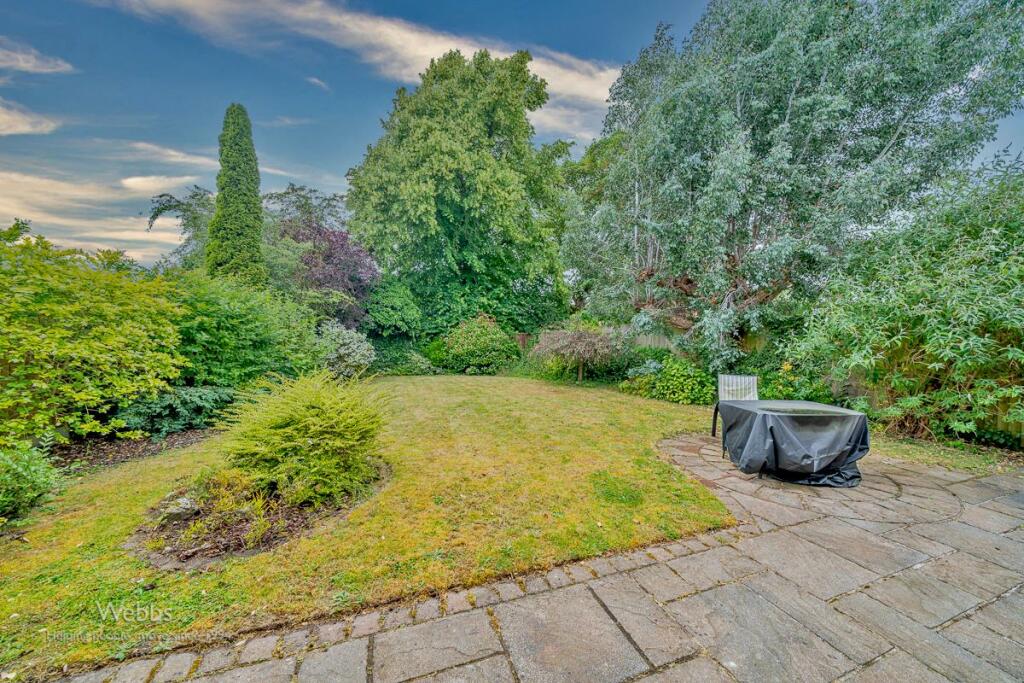 4 bed Detached