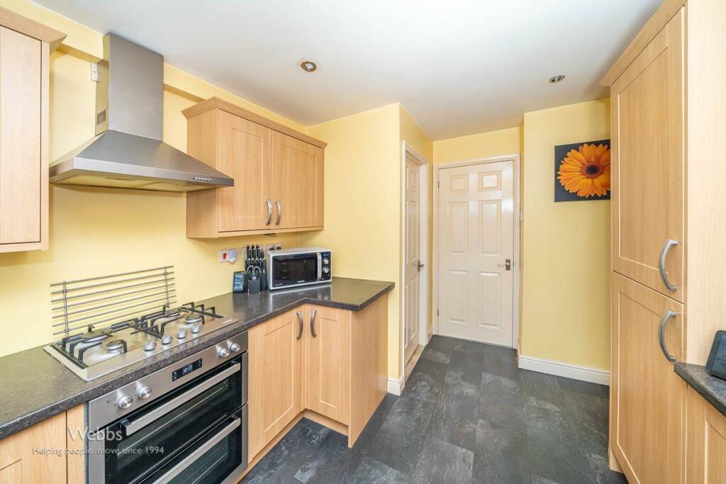 3 bed End of Terrace