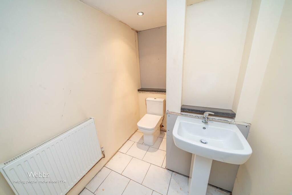 3 bed End of Terrace