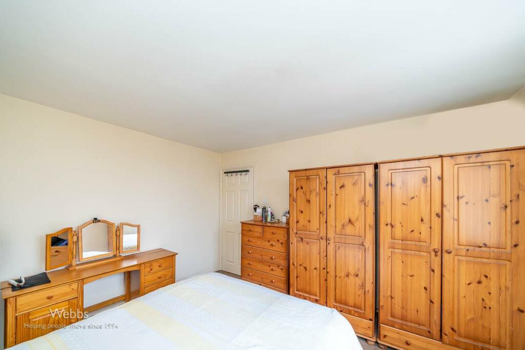 3 bed End of Terrace