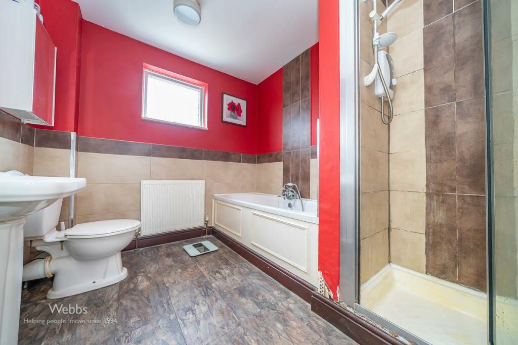 3 bed End of Terrace