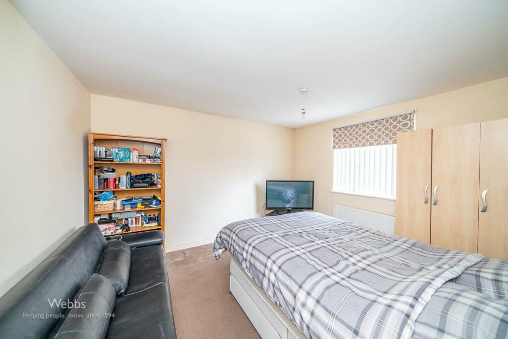 3 bed End of Terrace