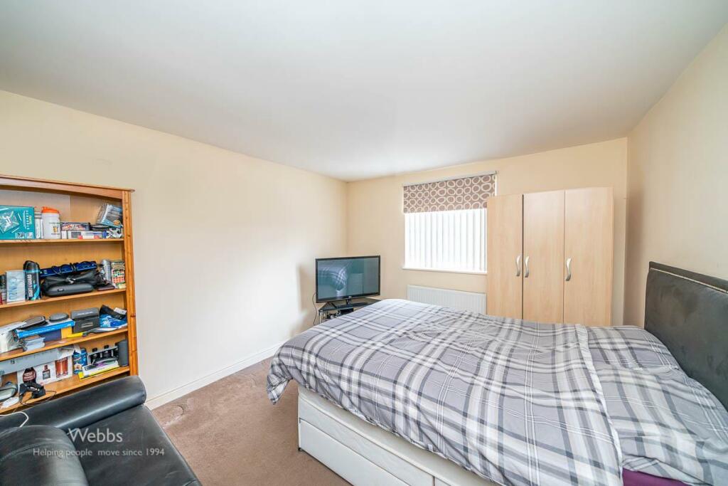 3 bed End of Terrace