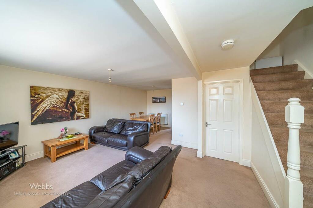 3 bed End of Terrace