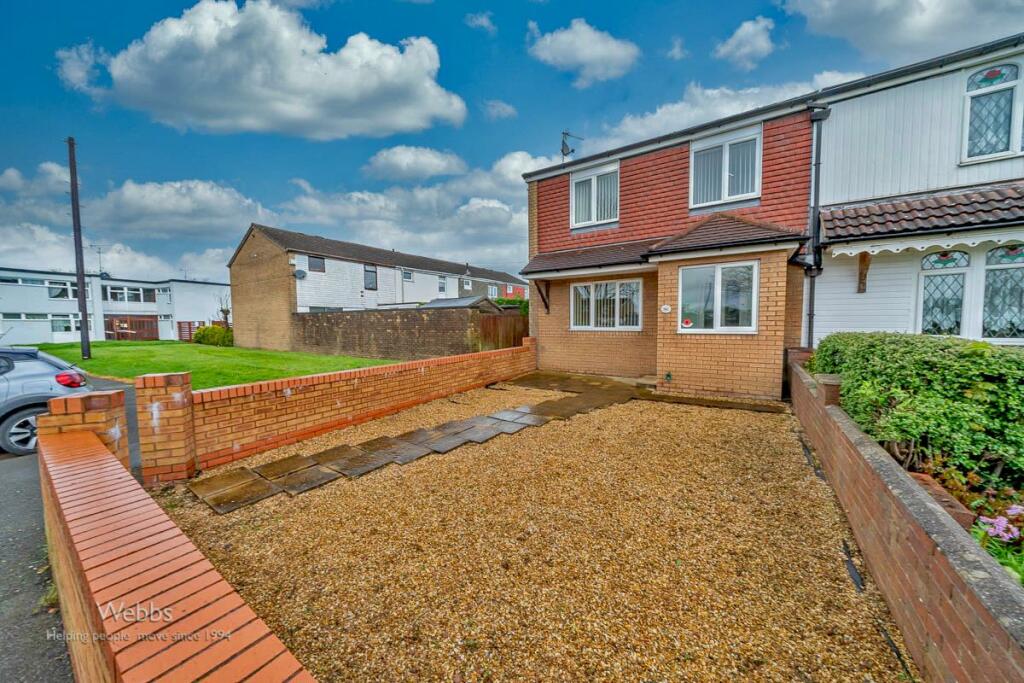 3 bed End of Terrace