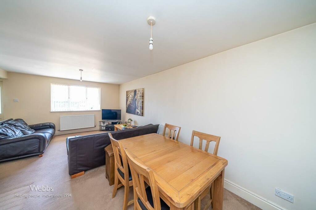 3 bed End of Terrace