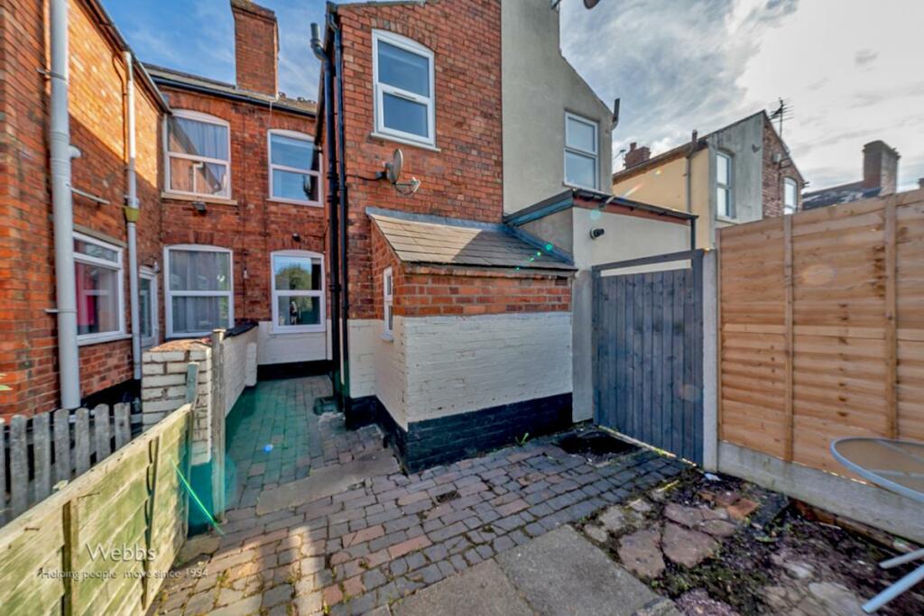 2 bed Terraced