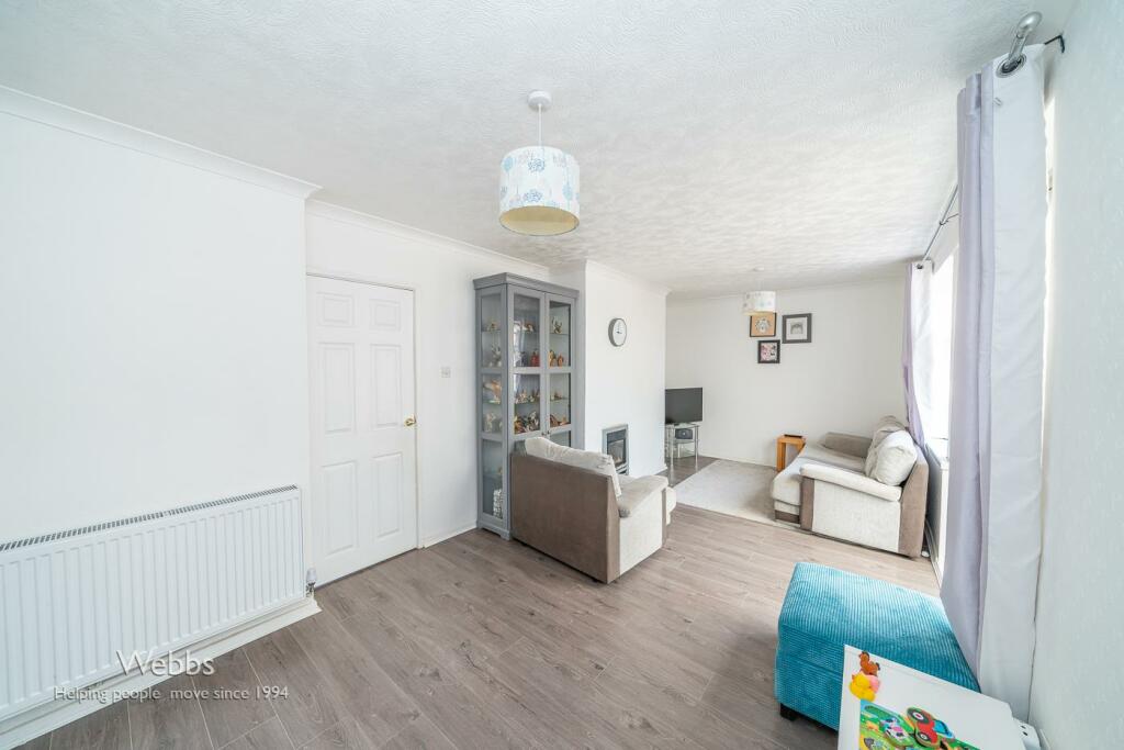 3 bed Semi-Detached