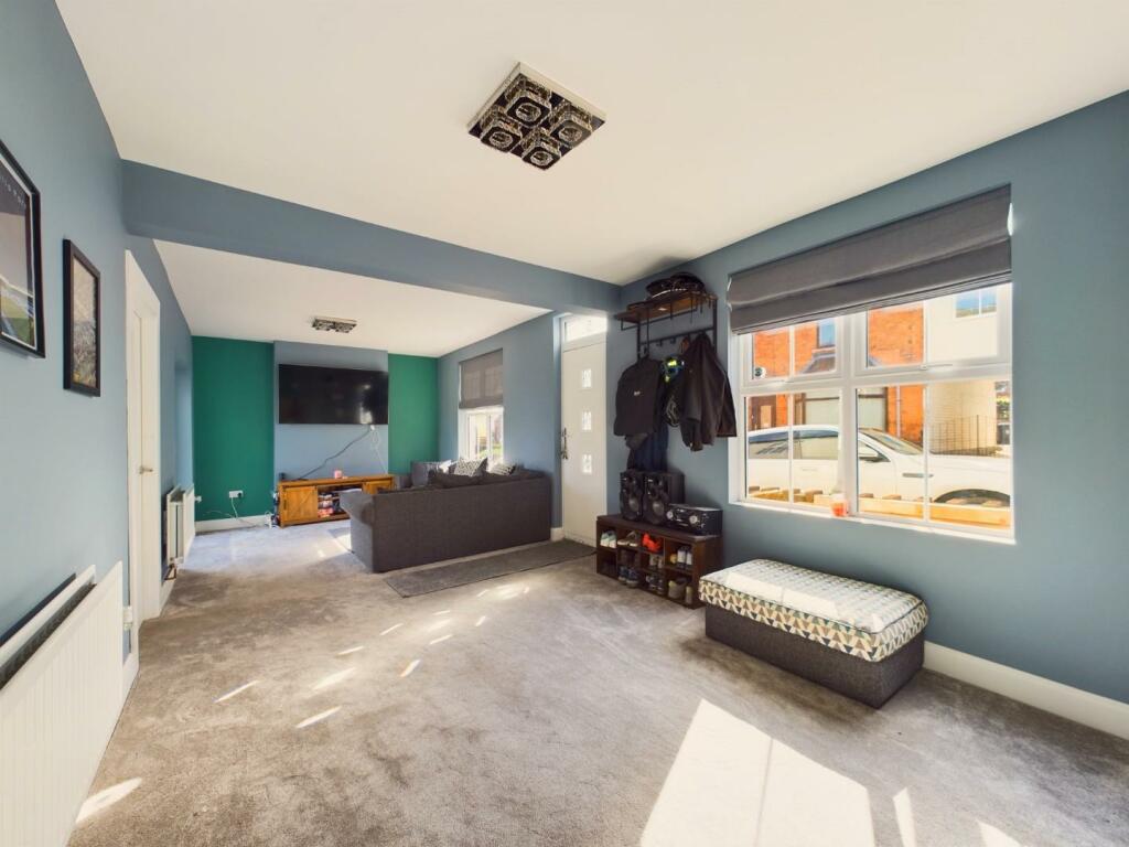 3 bed Detached