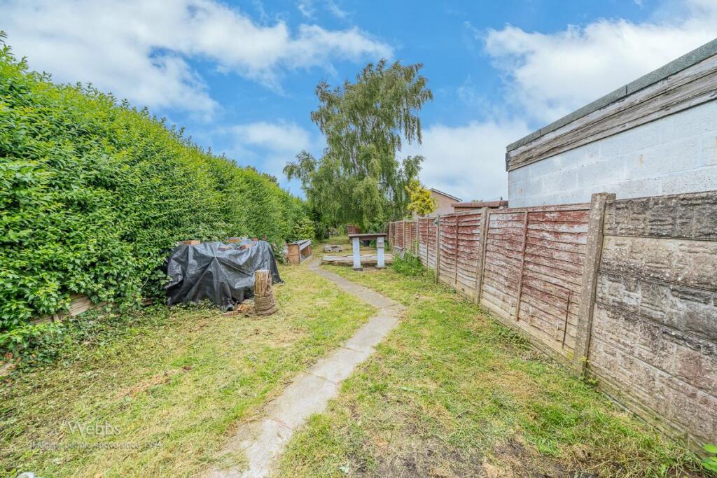 2 bed Detached