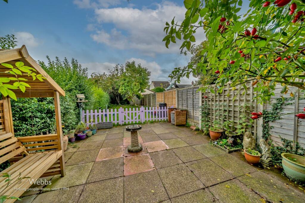 2 bed Semi-Detached