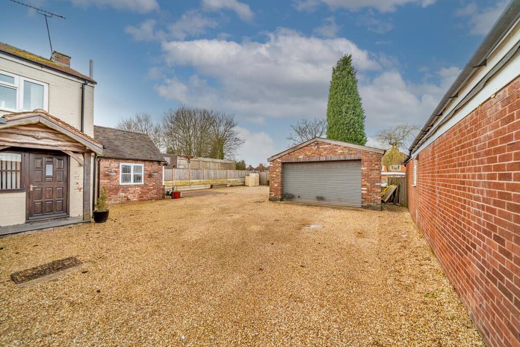 3 bed House
