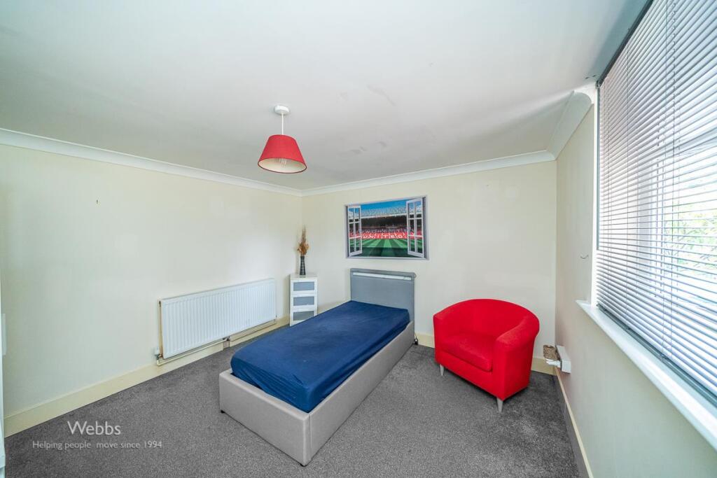 4 bed Detached Bungalow