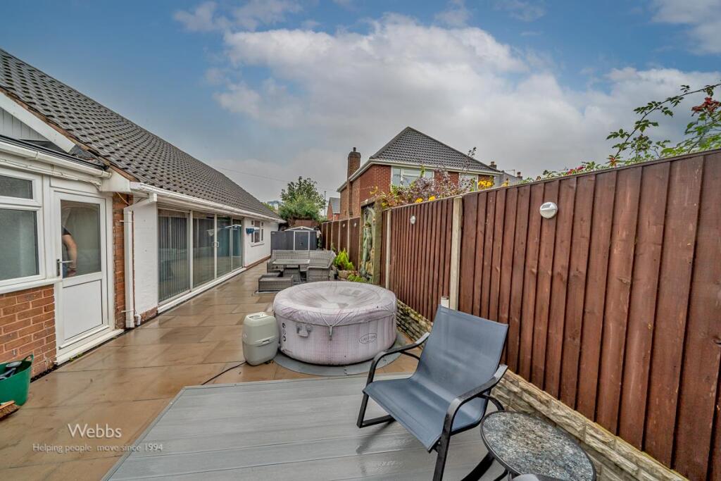 4 bed Detached Bungalow
