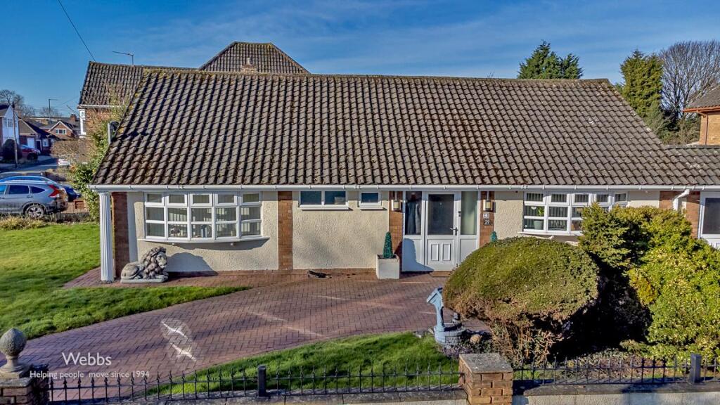 4 bed Detached Bungalow