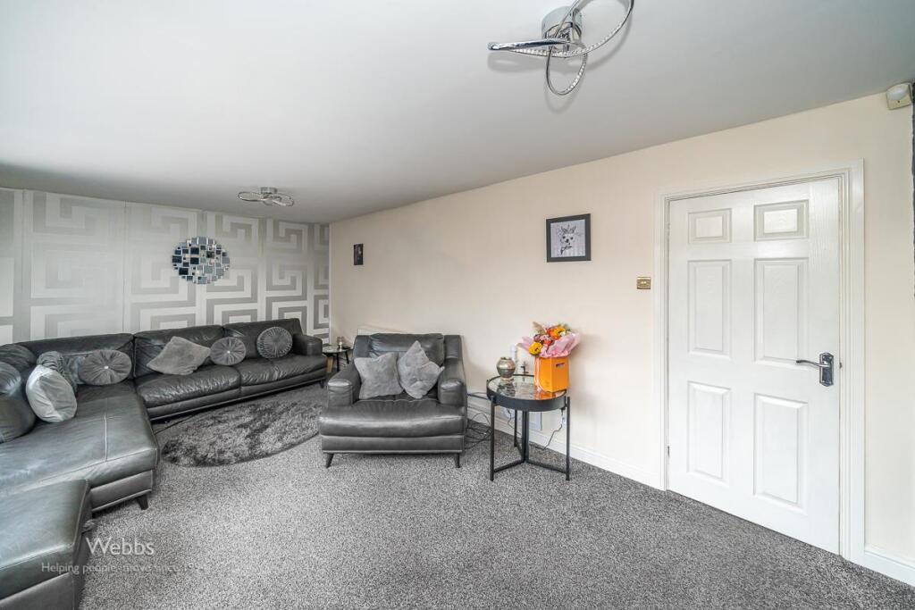 4 bed Detached Bungalow
