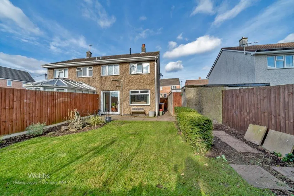 3 bed Semi-Detached