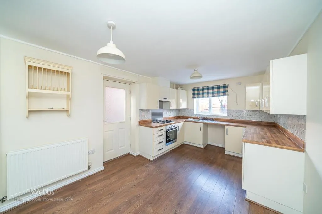 4 bed Town House