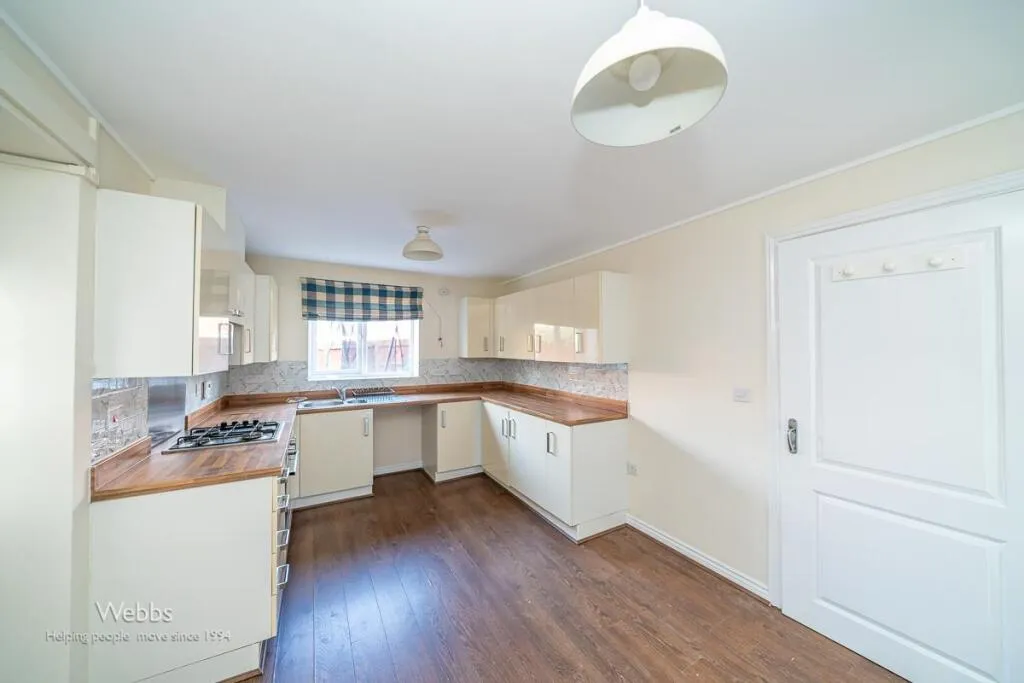 4 bed Town House
