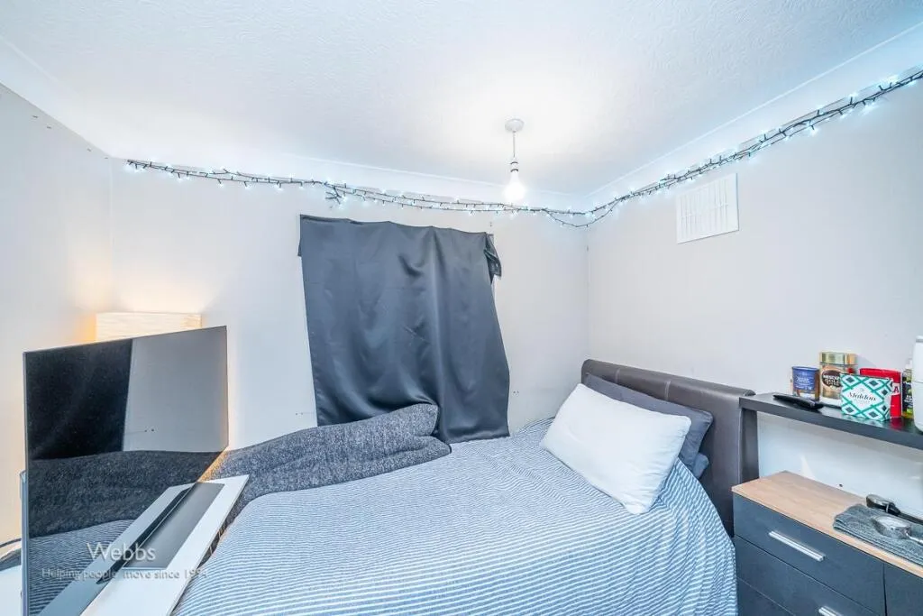 3 bed Semi-Detached