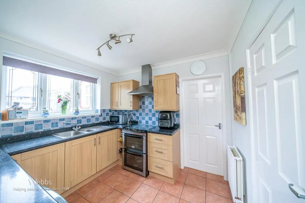 3 bed Semi-Detached