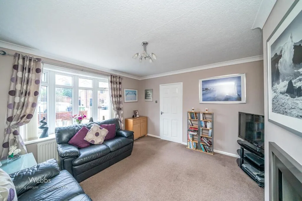 3 bed Semi-Detached